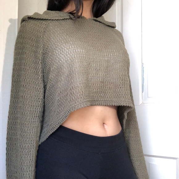 Forever 21 Olive green crop top hoodie - Picture 2 of 2